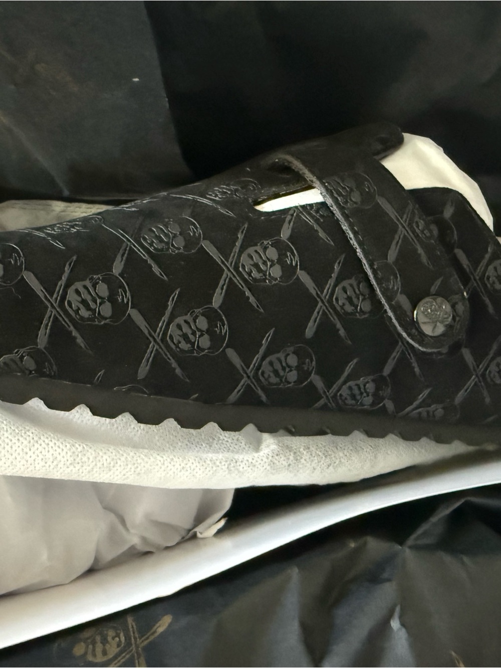 Black Skull-Print Men's Slip-On Loafers - Picture 4 of 7